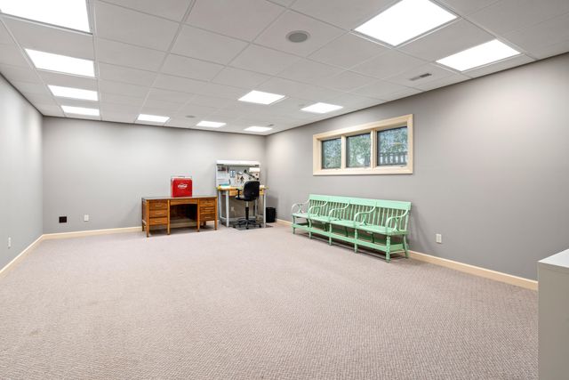 2504 SNOWBERRY CIR, Columbia, MO 65201