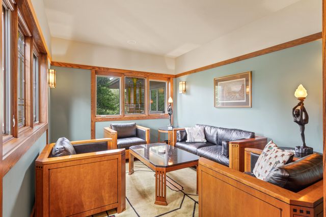 2504 SNOWBERRY CIR, Columbia, MO 65201