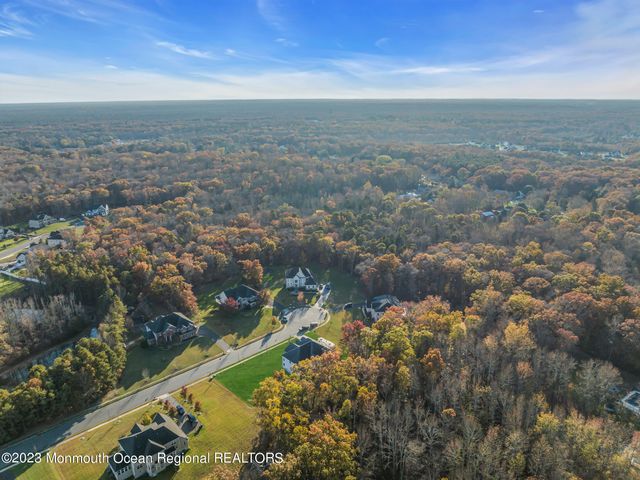16 Lakeside Drive, Jackson, NJ 08527