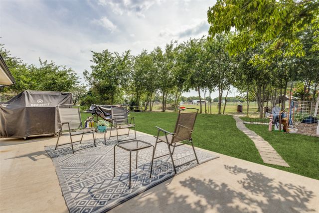 6482 County Road 321, Valley View, TX 76272