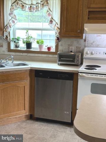87 RIDGE RD, Quakertown, PA 18951