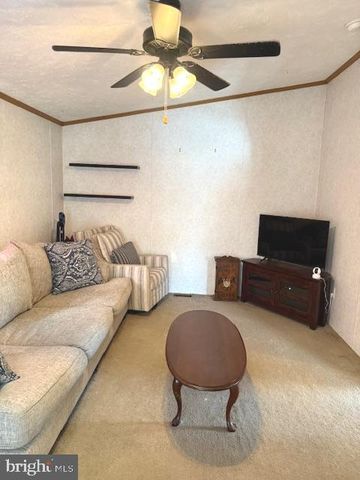 87 RIDGE RD, Quakertown, PA 18951