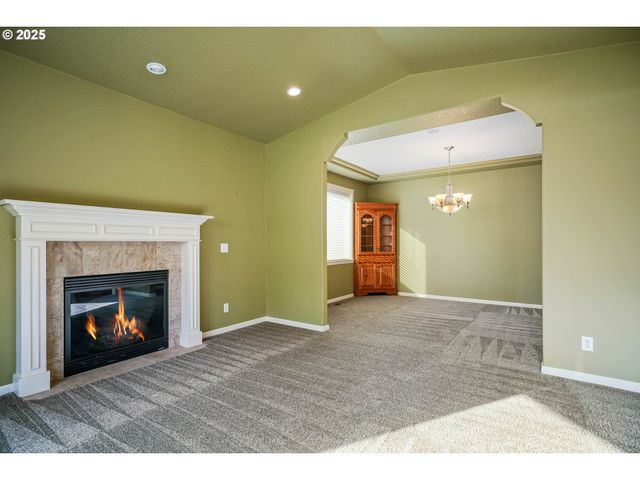 2049 LIMESTONE Ave, Salem, OR 97306