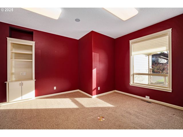 2049 LIMESTONE Ave, Salem, OR 97306