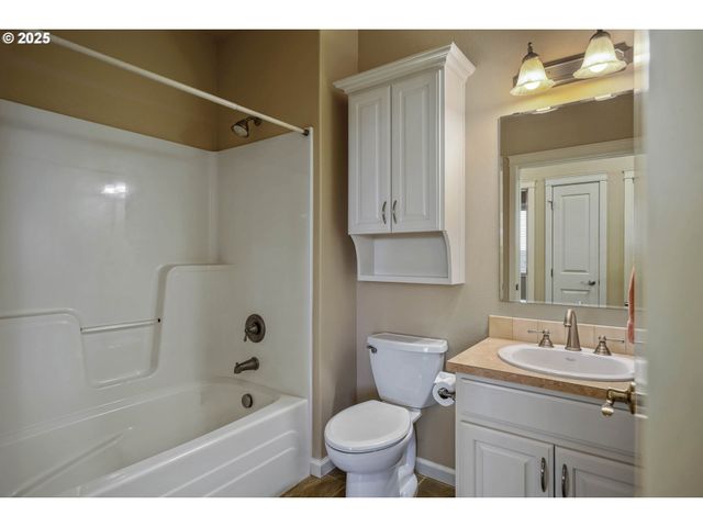 2049 LIMESTONE Ave, Salem, OR 97306