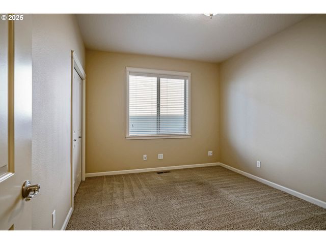 2049 LIMESTONE Ave, Salem, OR 97306