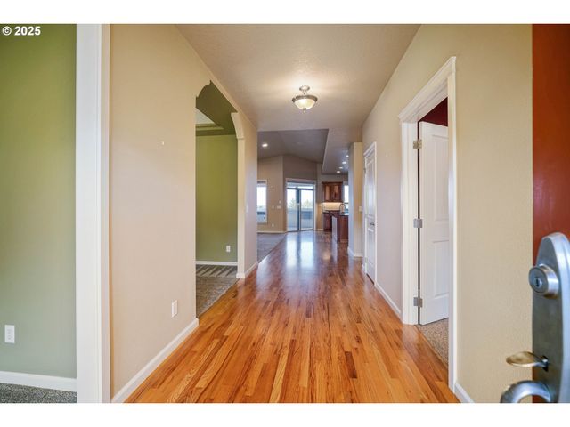 2049 LIMESTONE Ave, Salem, OR 97306