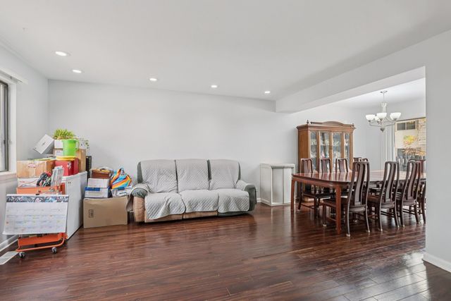 1637 Tahoe Circle Drive, Wheeling, IL 60090