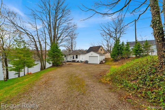 1962 Indianwood Trail, West Branch, MI 48661