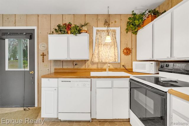 1962 Indianwood Trail, West Branch, MI 48661