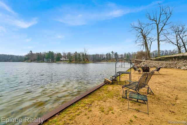 1962 Indianwood Trail, West Branch, MI 48661