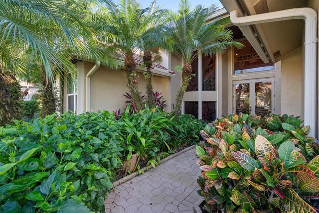 8918 SE Water Oak Pl, Jupiter, FL 33469