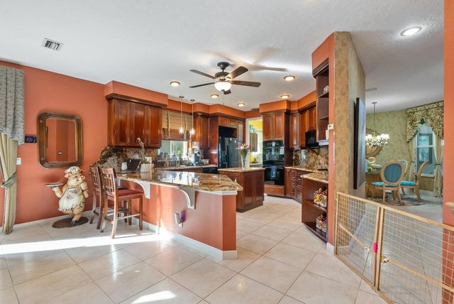 8918 SE Water Oak Pl, Jupiter, FL 33469