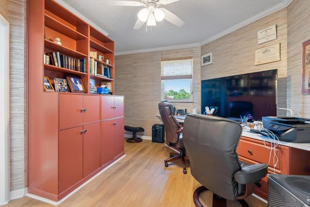 8918 SE Water Oak Pl, Jupiter, FL 33469