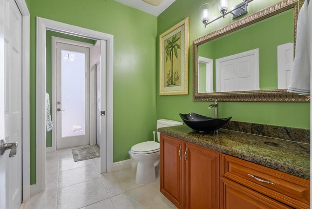 8918 SE Water Oak Pl, Jupiter, FL 33469