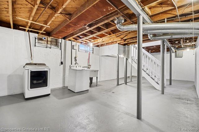 19444 Ryan Road, Detroit, MI 48234