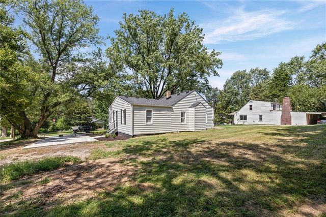 3011 N 69th Street, Kansas City, KS 66109