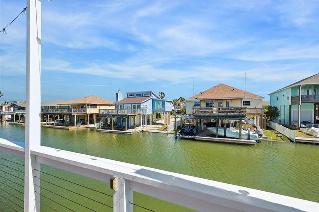 21915 Guadalupe Drive, Galveston, TX 77554
