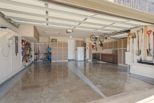 9720 Silver Rock Way, Denton, TX 76207