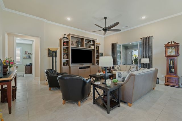 9720 Silver Rock Way, Denton, TX 76207