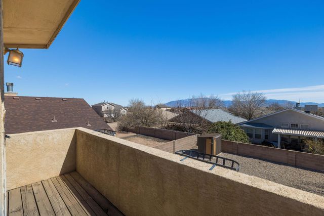 6808 Glacier Road NW, Albuquerque, NM 87114