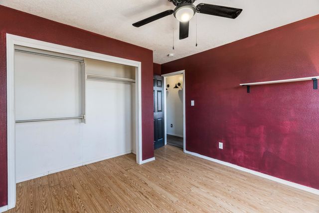 6808 Glacier Road NW, Albuquerque, NM 87114