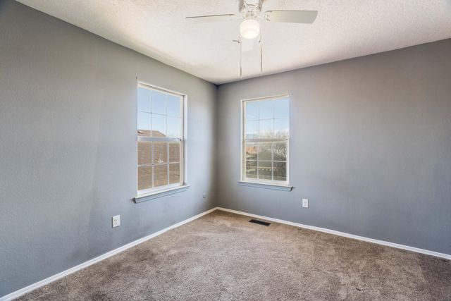 6808 Glacier Road NW, Albuquerque, NM 87114