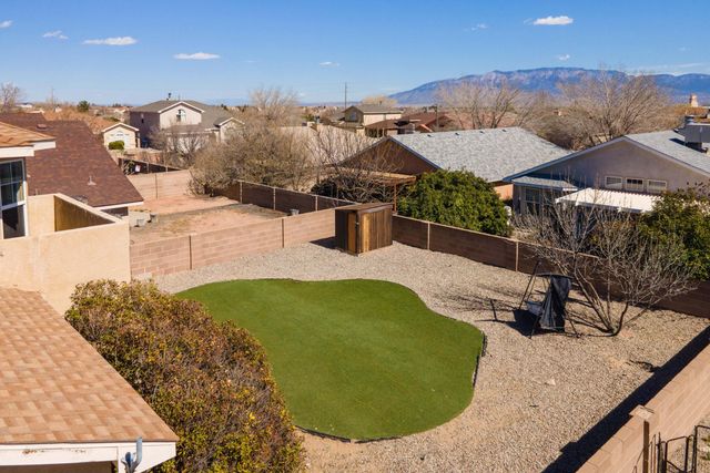 6808 Glacier Road NW, Albuquerque, NM 87114