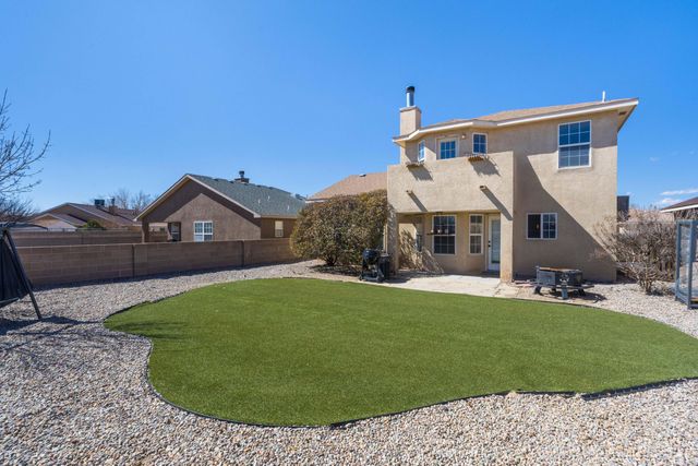 6808 Glacier Road NW, Albuquerque, NM 87114