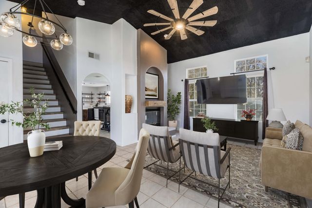 6808 Glacier Road NW, Albuquerque, NM 87114