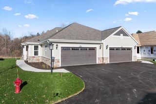 W204N17685 Laurel PLACE #801, Jackson, WI 53037