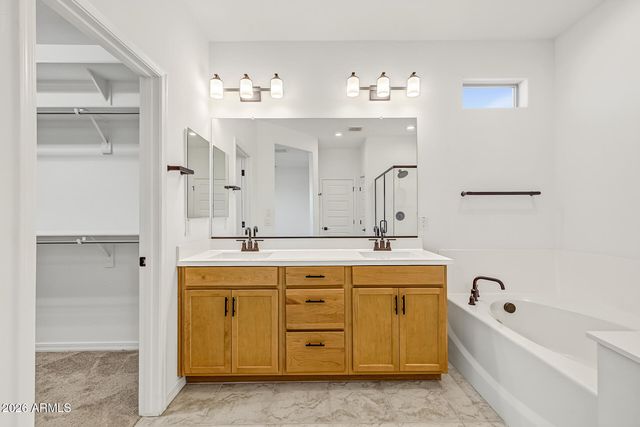 9022 W GEORGIA Avenue, Glendale, AZ 85305