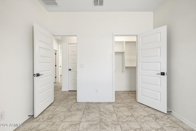 9022 W GEORGIA Avenue, Glendale, AZ 85305