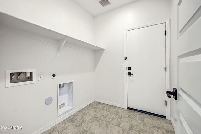 9022 W GEORGIA Avenue, Glendale, AZ 85305