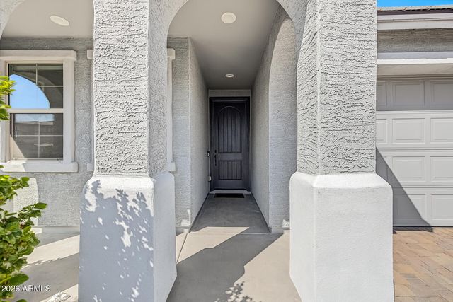 9022 W GEORGIA Avenue, Glendale, AZ 85305