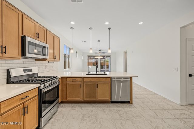 9022 W GEORGIA Avenue, Glendale, AZ 85305