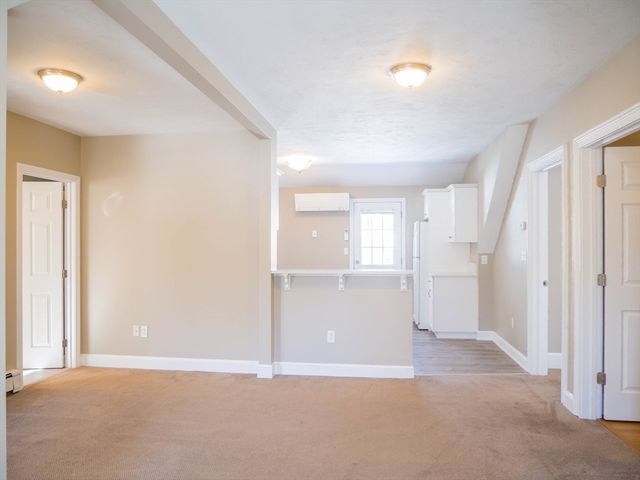 97 Hartwell Rd, Bedford, MA 01730