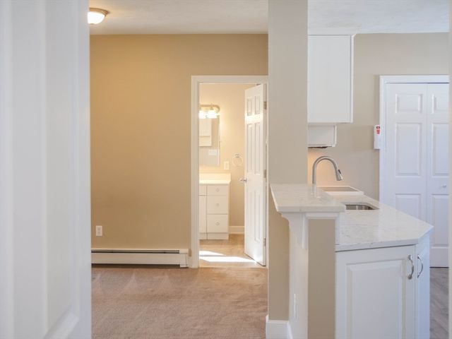 97 Hartwell Rd, Bedford, MA 01730