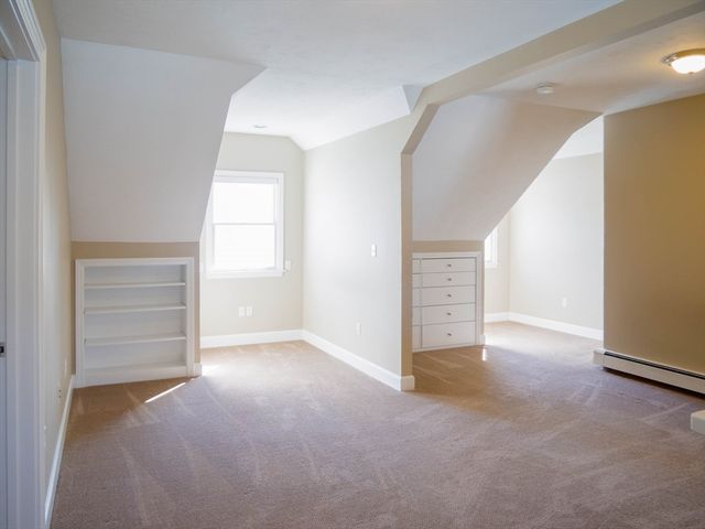 97 Hartwell Rd, Bedford, MA 01730