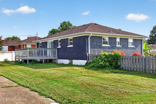 8303 Smithton Rd, Louisville, KY 40219