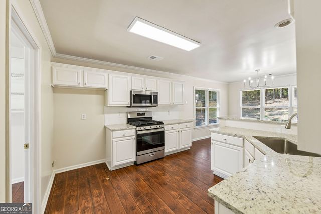 6608 Windbrook Way, Flowery Branch, GA 30542