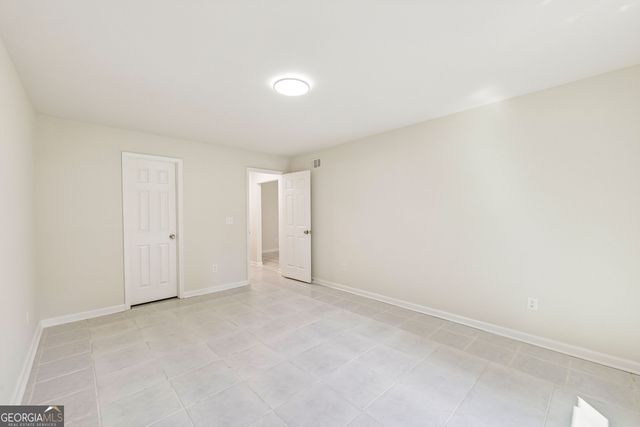 6608 Windbrook Way, Flowery Branch, GA 30542