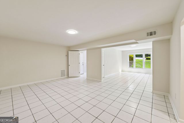 6608 Windbrook Way, Flowery Branch, GA 30542