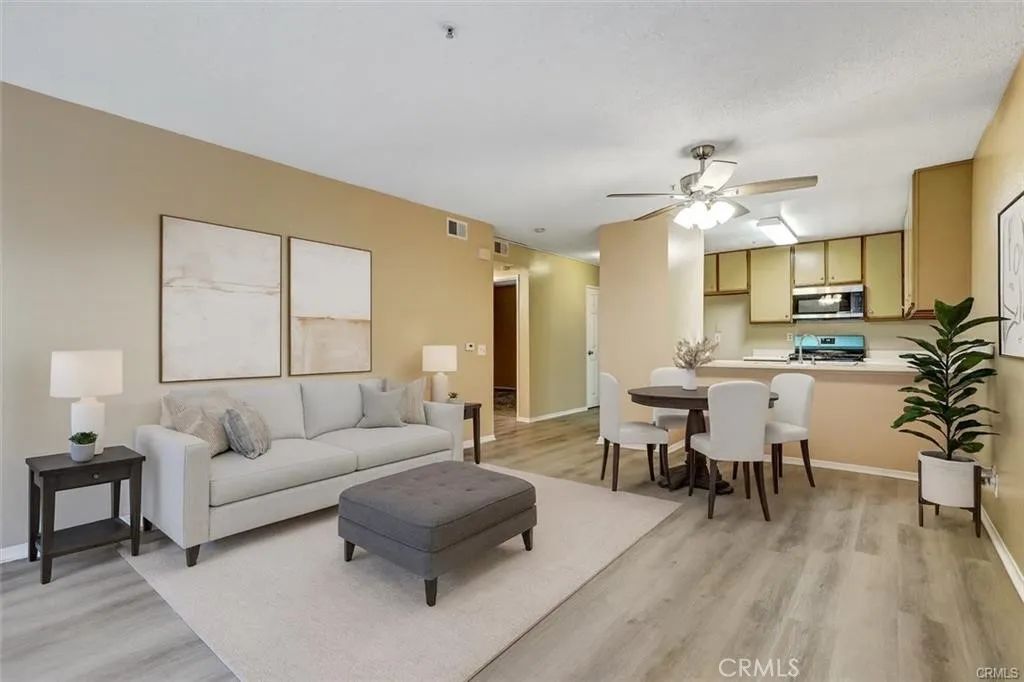 450 E 4th Street 334, Santa Ana, CA 92701