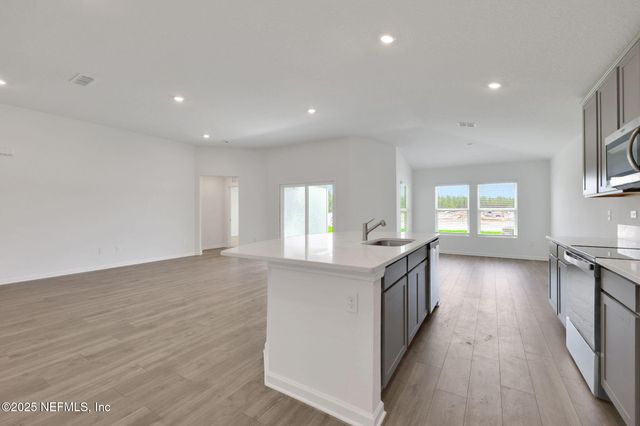 14343 FIREBIRD Drive, Jacksonville, FL 32234