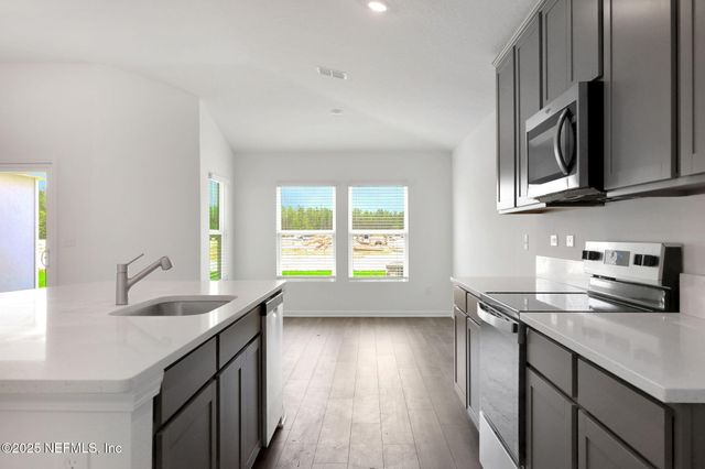 14343 FIREBIRD Drive, Jacksonville, FL 32234