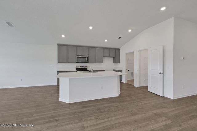 14343 FIREBIRD Drive, Jacksonville, FL 32234