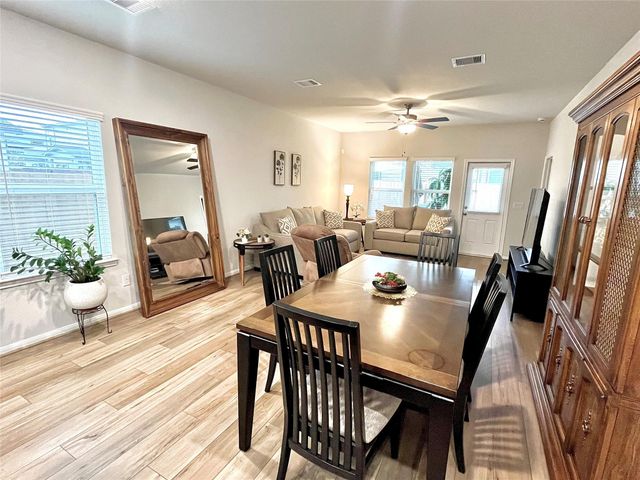8320 Bristlecone Pine Way, Magnolia, TX 77354