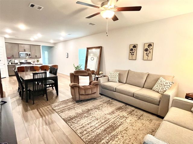 8320 Bristlecone Pine Way, Magnolia, TX 77354