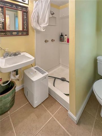 29822 McGinnis Road, Edwards, MO 65326